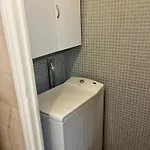 Grande Salon Climatisé Dans Partagé Avec Parking Devant La * Antibes